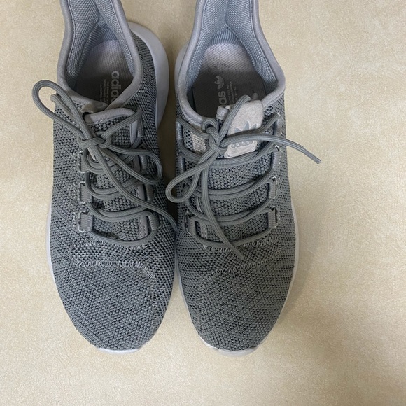 Adidas Tubular size 8 - Picture 3 of 4